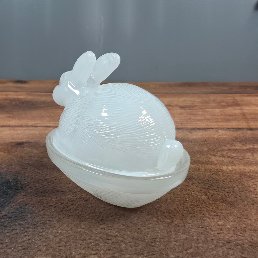 Vintage Milk Glass Rabbit on Nest Candy Dish White Good Textured Easter Decor - Picture 3 of 10